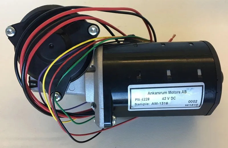 Motore di avanzamento ELMAG Ankarsrum 42V/90W/220RPM per DIGI-MIG 250-350 400 DG/DW (dall'anno di costruzione 12/...