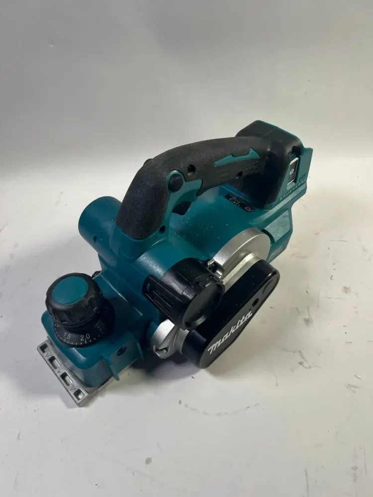 Makita DKP 181 Z Pialla batteria 18 V 82 mm - senza batteria, senza caricatore