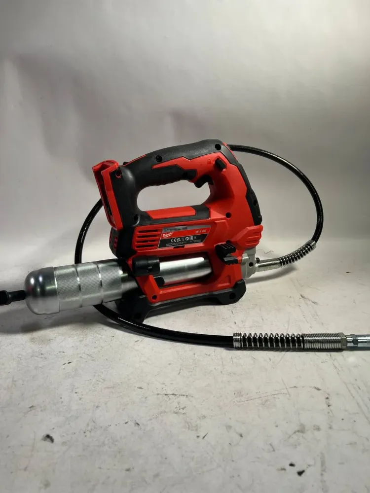 Milwaukee M18 GG-0 Ingrassatore batteria 18V - senza batteria, senza caricatore