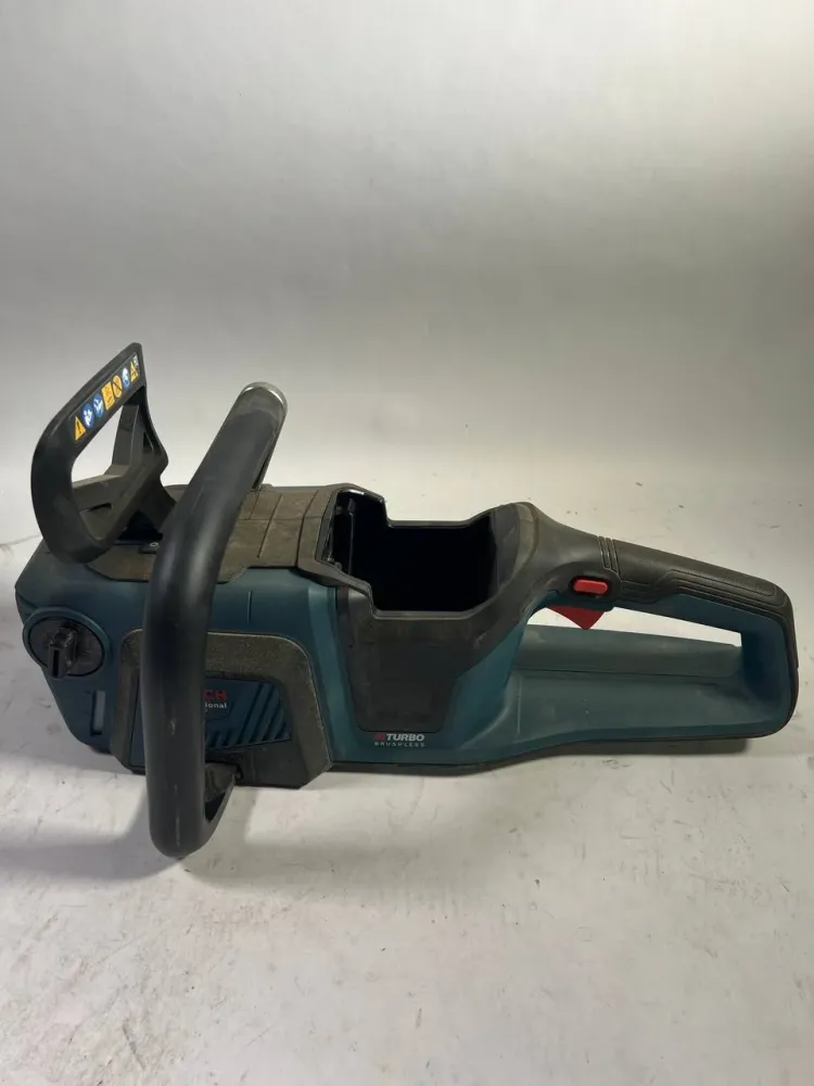 Bosch GKE18V-40 Motosega professionale batteria 18 V 40 cm senza spazzole ( 06008D3000 ) Solo - senza batteria, senza cari...