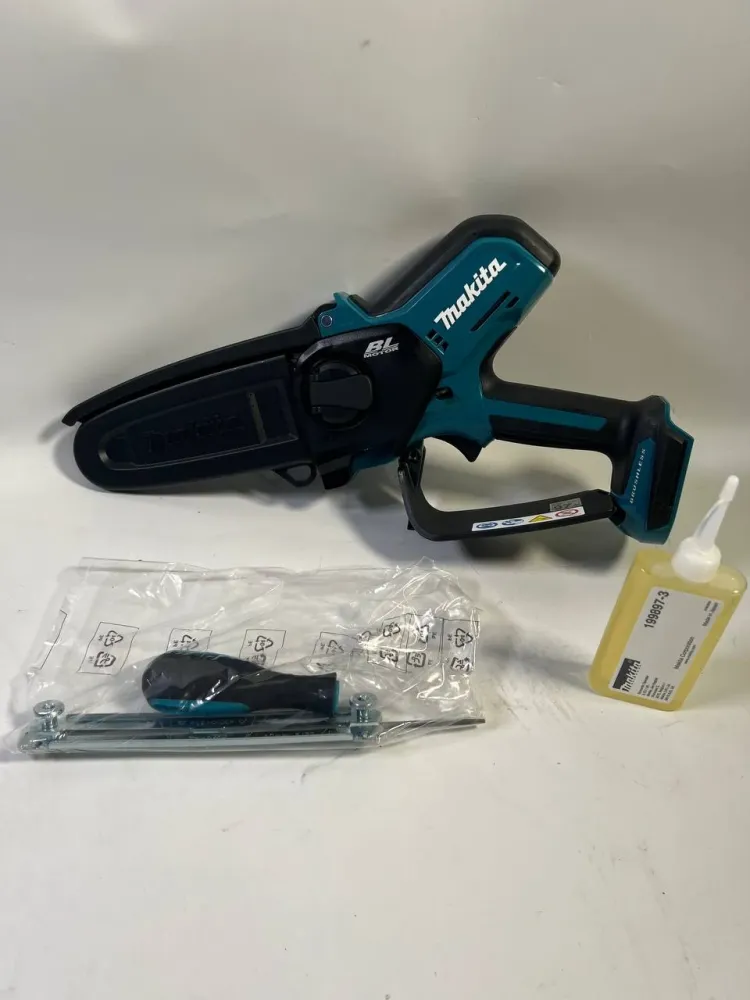 Makita DUC 150 Z01 Motosega batteria 18 V 15 cm Brushless Solo - senza batteria, senza caricabatterie