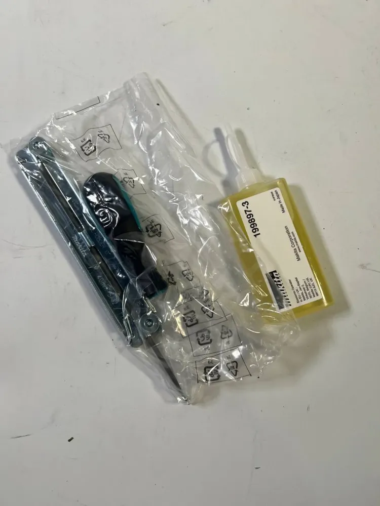 Makita DUC 150 Z01 Motosega batteria 18 V 15 cm Brushless Solo - senza batteria, senza caricabatterie