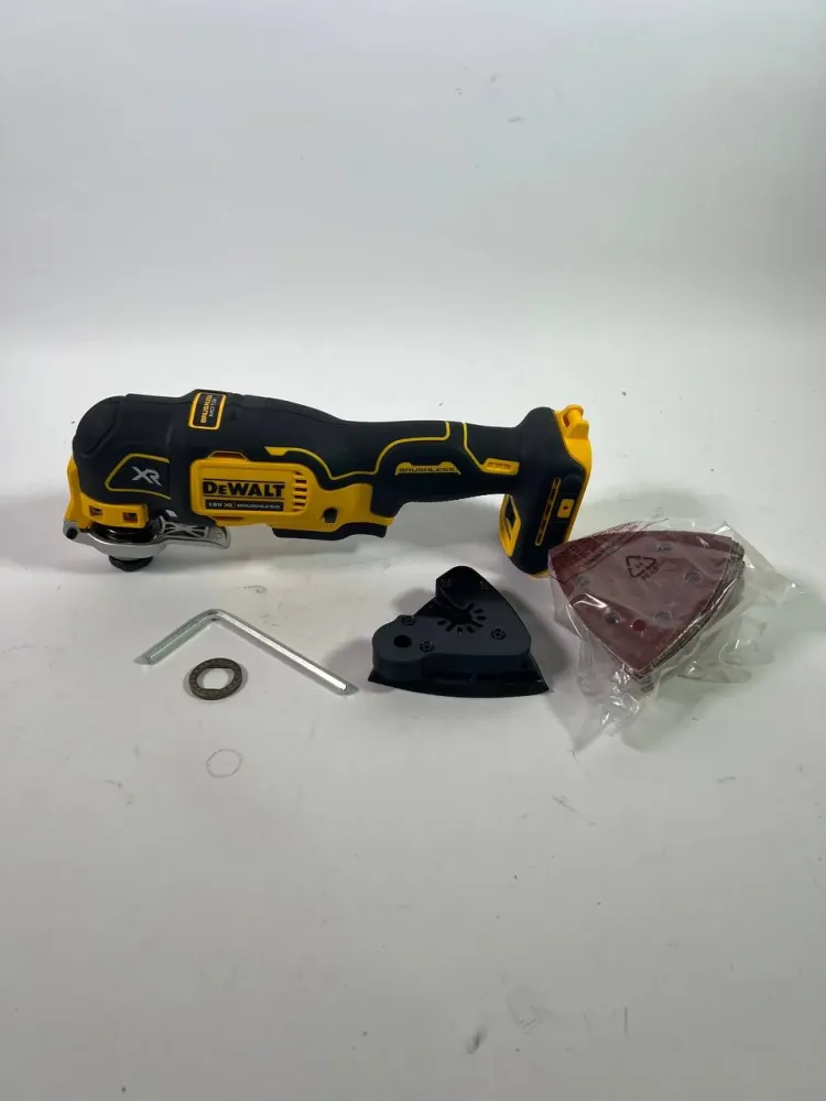 Multiutensile oscillante batteria DeWalt DCS 356 N-XJ 18 V Brushless + kit accessori - senza batteria, senza caricabatteria