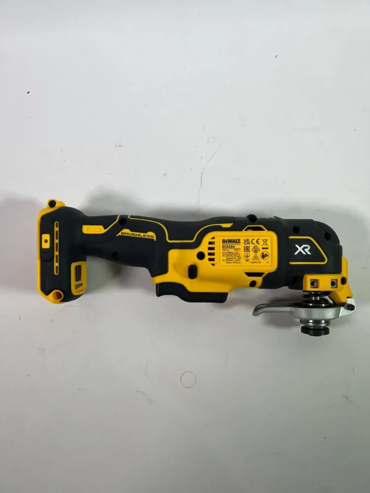 Multiutensile oscillante batteria DeWalt DCS 356 N-XJ 18 V Brushless + kit accessori - senza batteria, senza caricabatteria