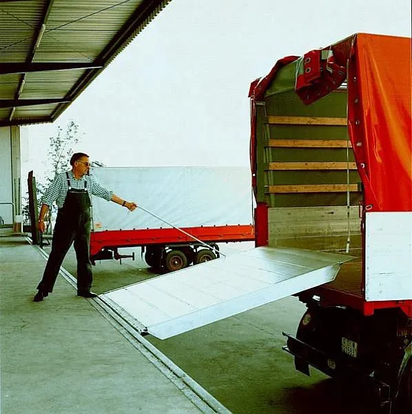 Pedana di carico Altec FBA lunghezza: 1315 mm larghezza: 1500 mm capacità di carico: 4500 kg stazionaria 30020000