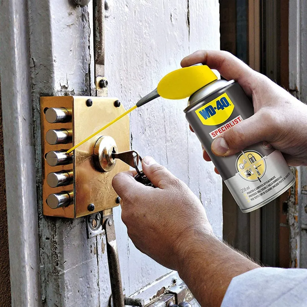 Lubrificante spray svitol serrature wd40 specialist 250ml sbloccante professionale