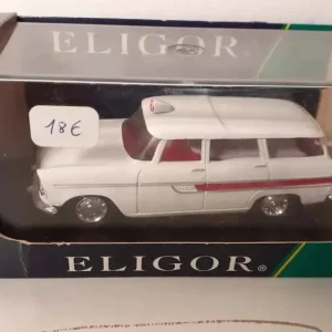Ambulanza station wagon Simca Marly