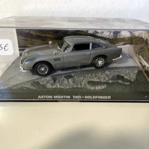 Aston Martin DB5 grigia - JAMES BOND - GOLDFINGER