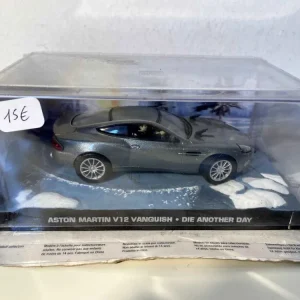 Aston Martin V12 Vanquish - JAMES BOND - LA MORTE PUÒ ANCHE ESSERE