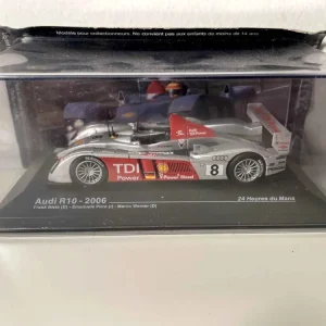 Audi R10 grigia e rossa numero 8 (24 Ore di Le Mans 2006)
