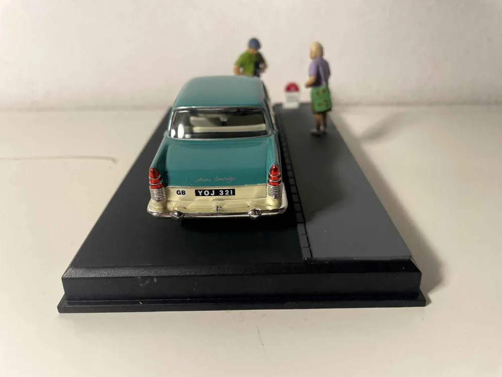 Austin Cambridge beige e verde - Nationale 7 - Il percorso blu