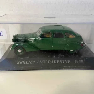 Berliet verde 11CV Dauphine del 1939
