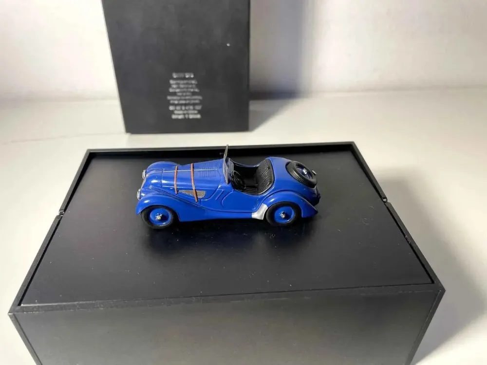 BMW 328 Blu (Vetrina Nera)