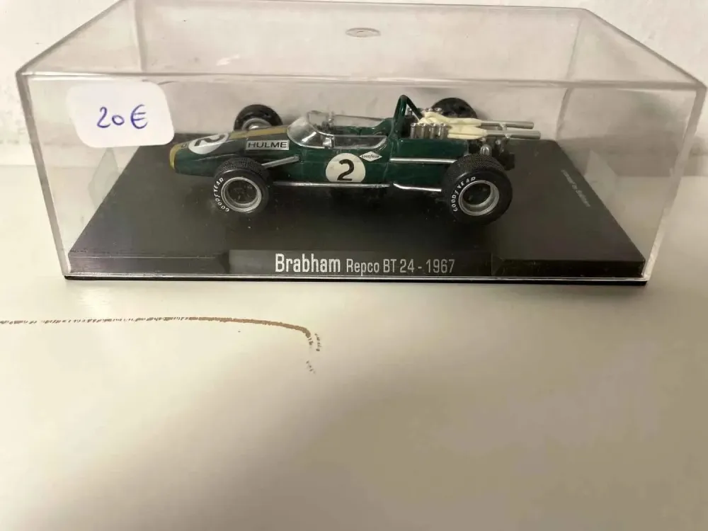 Brabham Repco BT24 verde numero 2 del 1967 (Formula 1)