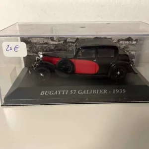 Bugatti 57 Galibier rossa e nera del 1939