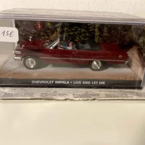 Chevrolet Impala color Borgogna - JAMES BOND - VIVERE E LASCIA MORIRE