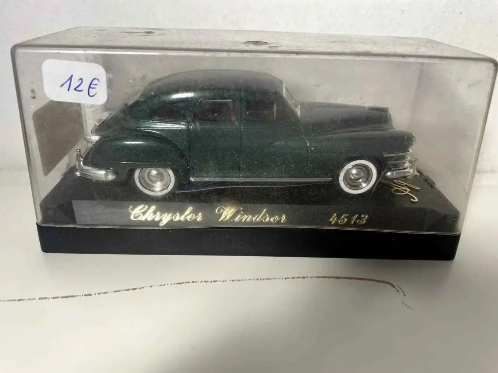 Chrysler Windsor verde scuro (auto americana) - Riferimento Solido 4513