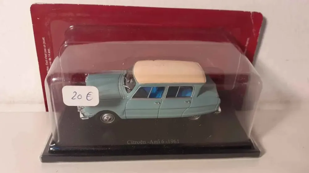 Citroën Ami 6 blu con tetto bianco sporco del 1961 ( blister)