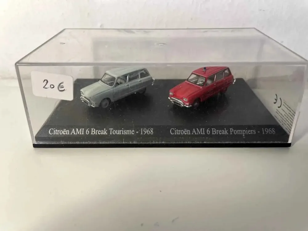 Citroën Ami 6 station wagon verde pallido del 1968 + Citroën Ami 6 station wagon rossa FIREFIGHTER del 1968 (scala HO)