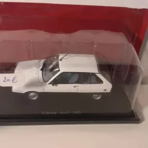 Citroën Axel bianca del 1985 (con blister)