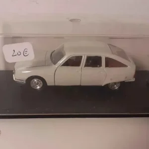 Citroën GS bianca (Vérem)