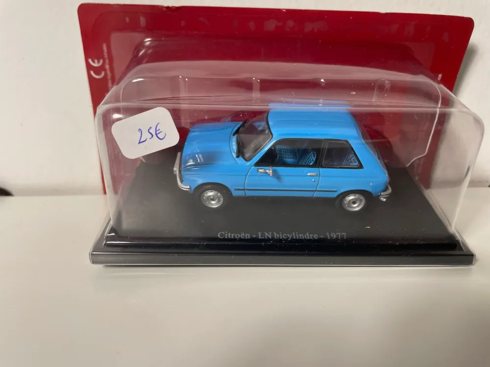 Citroën LN bicilindrica blu del 1977