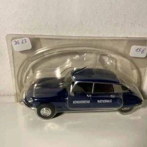 Citroën DS 23 blu GENDARMERIA