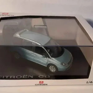 Citroën C8 blu? (scatola rettangolare)