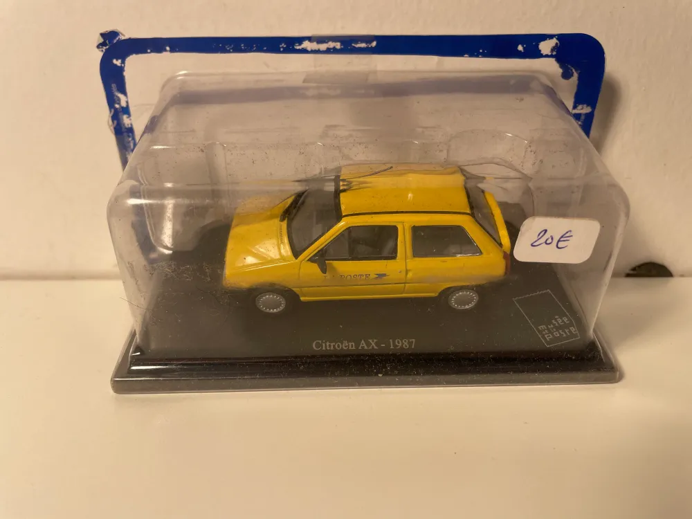 Citroën AX gialla del 1987, La Poste - PTT