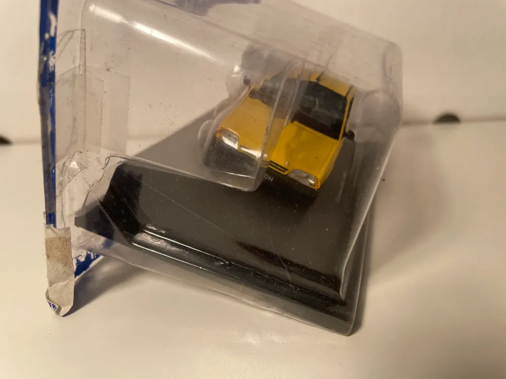 Citroën AX gialla del 1987, La Poste - PTT