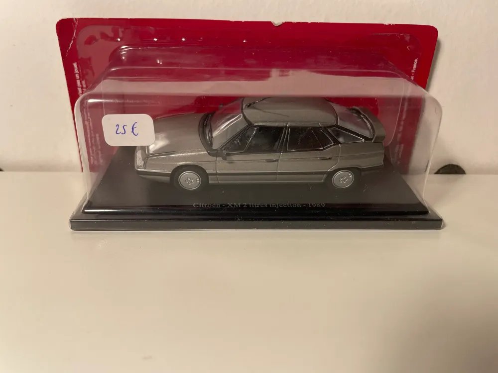 Citroën XM 2 litri grigia iniezione del 1989