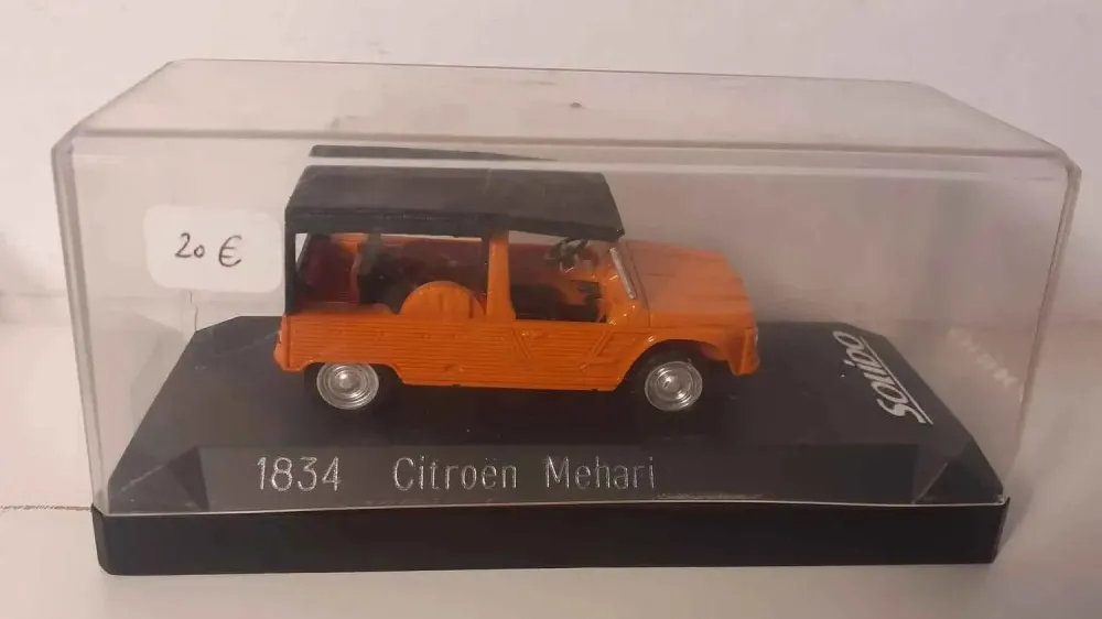 Citroën Méhari arancione (riferimento Solido 1834)