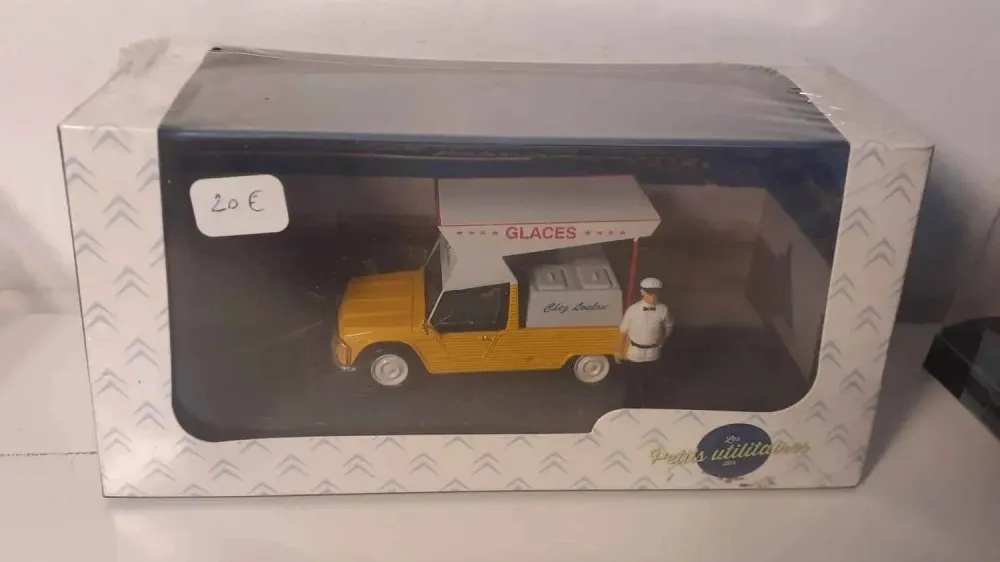 Citroën Méhari gialla Il venditore di gelati (collezione di piccoli veicoli utilitari per artigiani e commercianti)