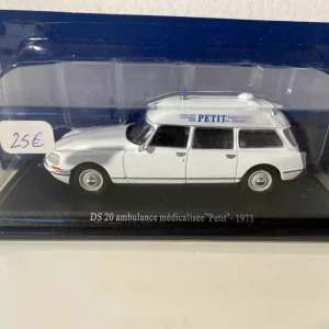 Citroën DS 20 "Petit" ambulanza medica bianca del 1973