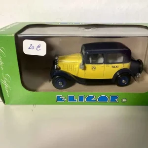 Citroën Rosalie gialla e nera del 1934 TAXI PARIGINO