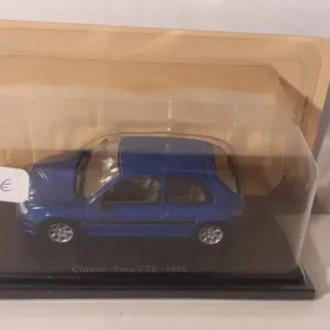 Citroën Saxo VTR blu del 1996