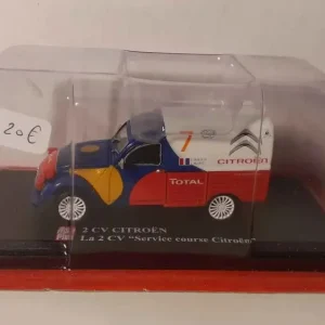 Citroën 2 CV "Servizio corse Citroën" (con numero 7)