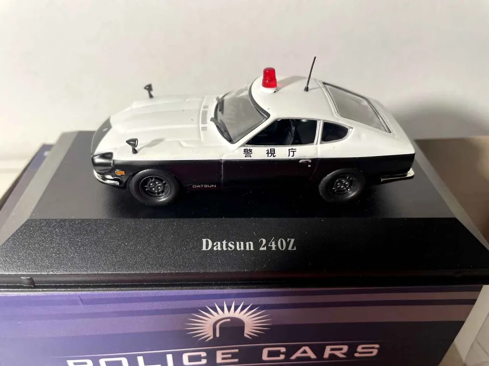 Datsun 240Z bianca e nera POLIZIA giapponese