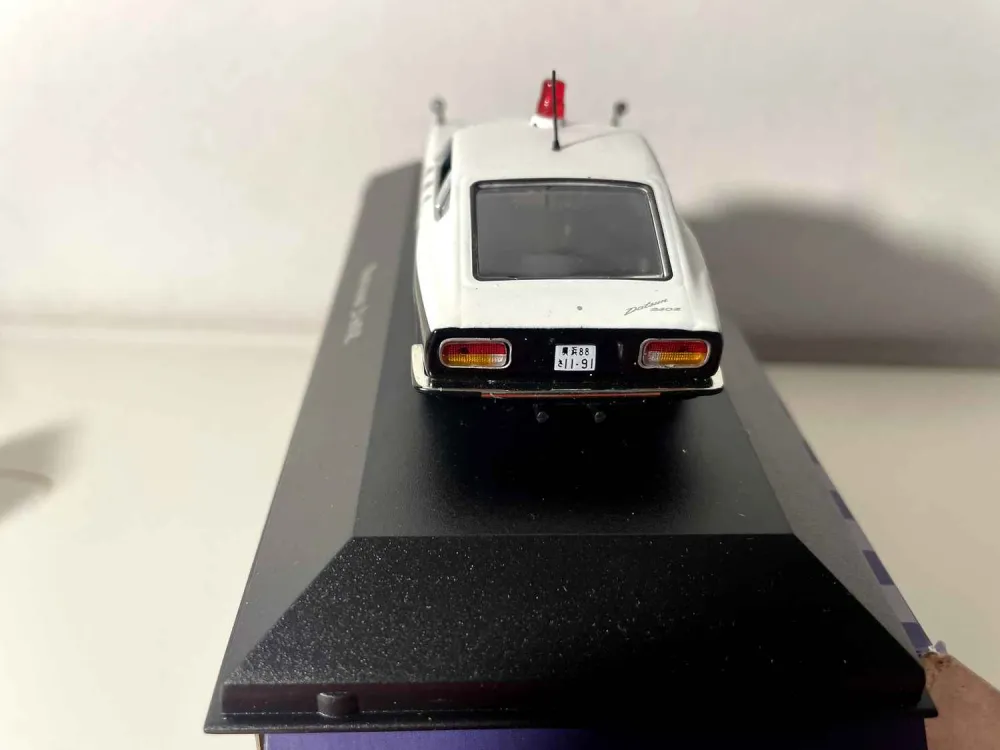Datsun 240Z bianca e nera POLIZIA giapponese