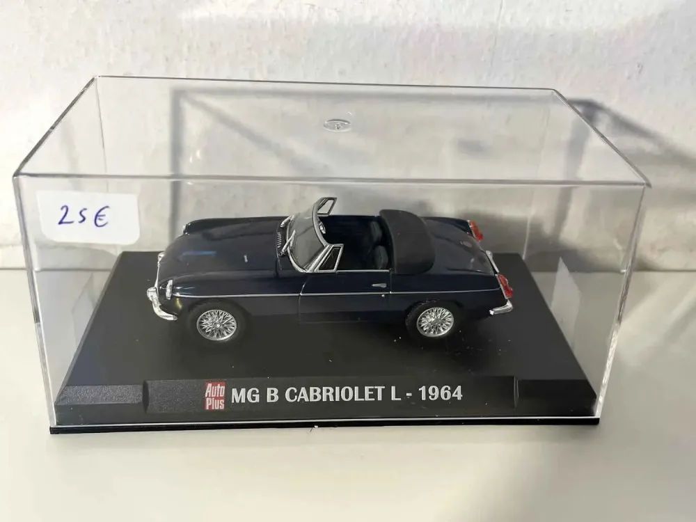 MG B decappottabile L blu scuro del 1964