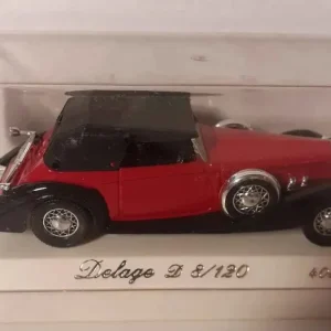 Delage D8/120 cofano rosso e nero