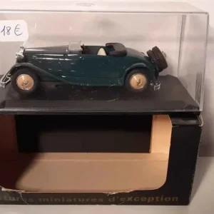 Delage D8 decappottabile verde scuro