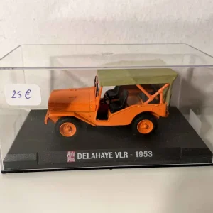 Delahaye VLR arancione e cofano verde kaki del 1953 (Jeep)