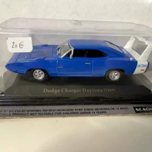 Dodge Charger Daytona blu del 1969 (auto americana)