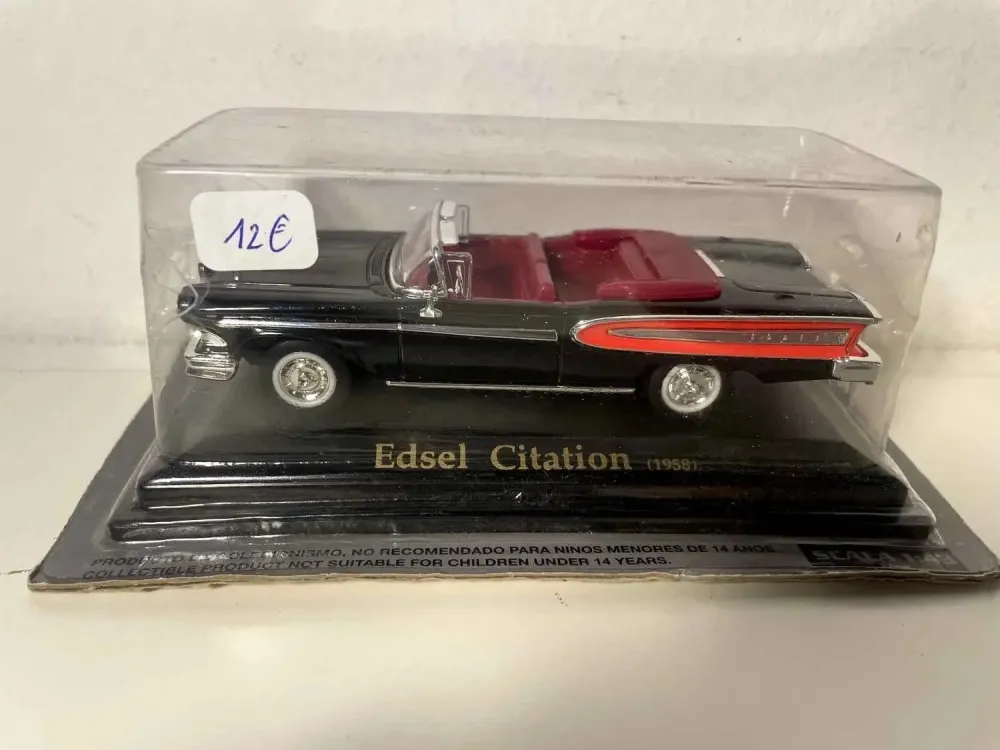 Edsel Citation nera del 1958 (auto americana)