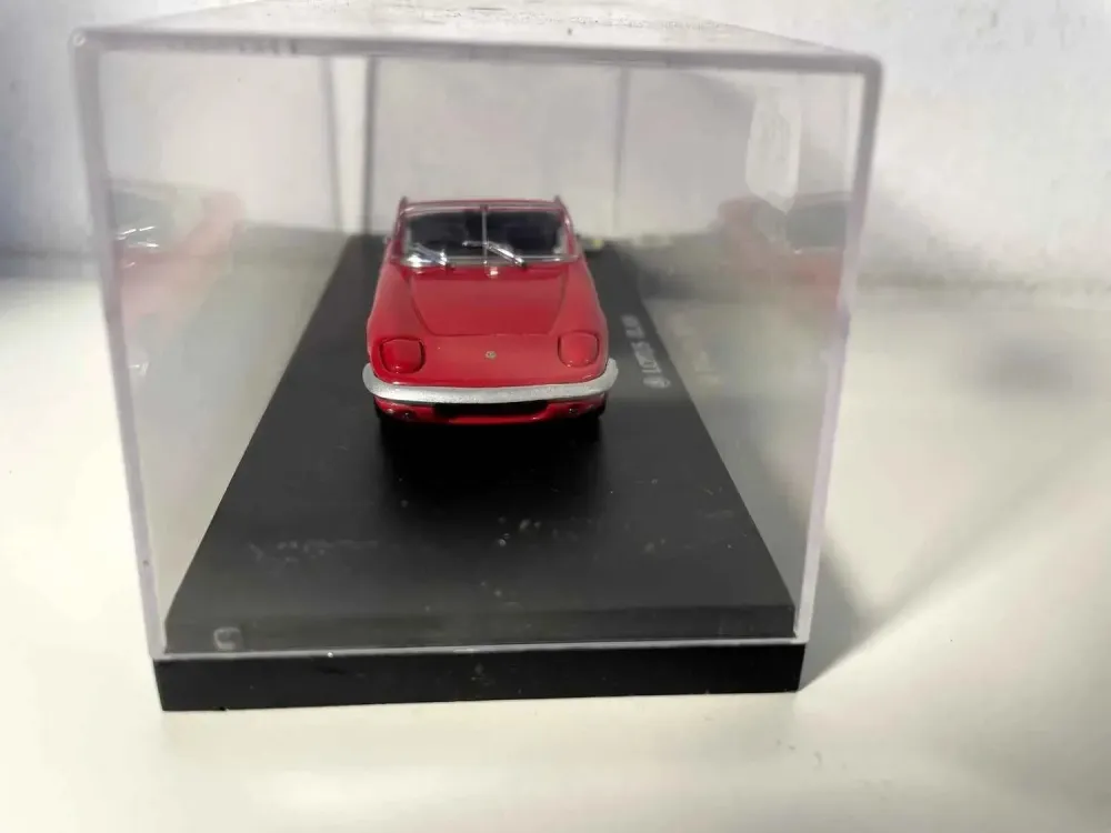 Elan del loto rosso