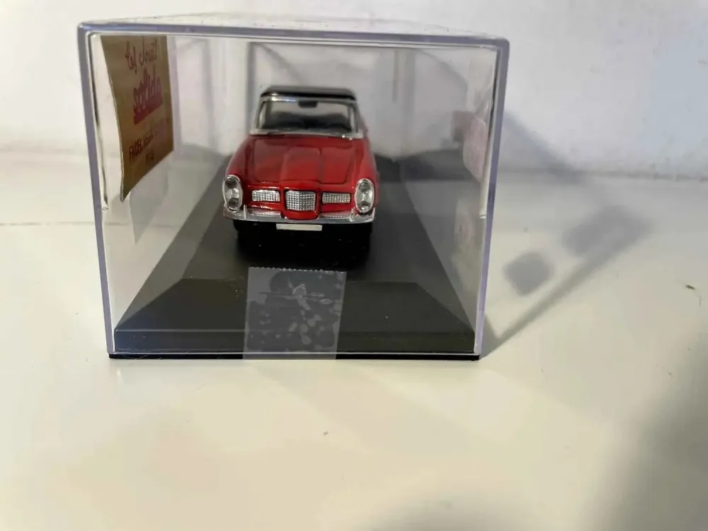 Facel Vega Facellia rossa del 1962