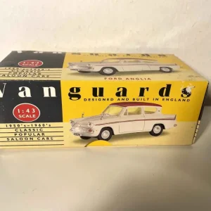Ford Anglia beige e bordeaux (collezione Vanguards)