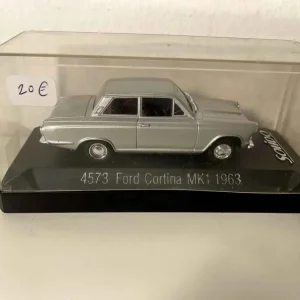Ford Cortina MK1 grigia del 1963 (numero di parte Solido 4573)