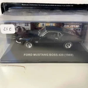 Ford Mustang Boss 429 nera del 1969 (auto americana)